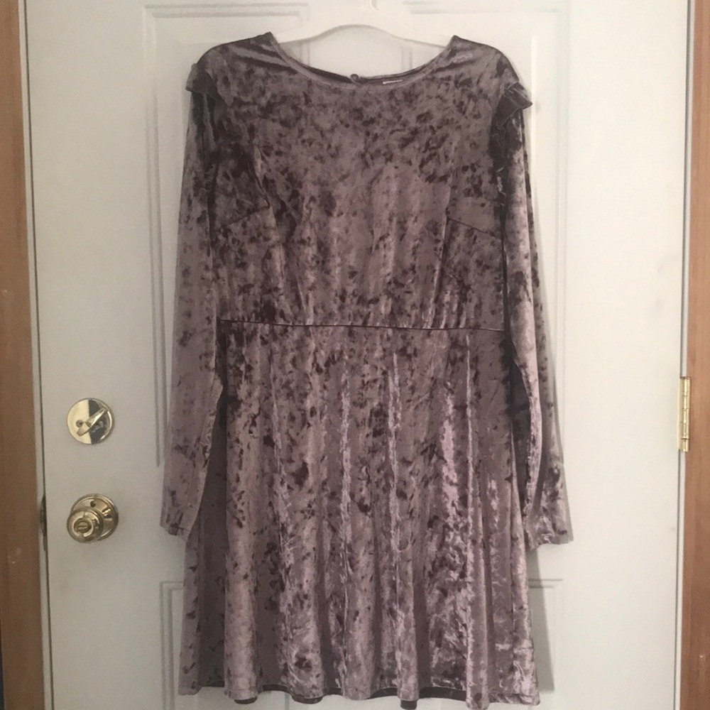 Purple Mossimo long sleeve mini dress, so fun for a dance or party